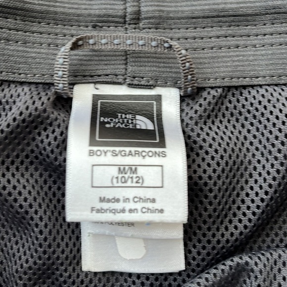 The North Face Black Knee Length
Relaxed Fit Swimming Shorts Kid's
Size M - Picture 3 of 8